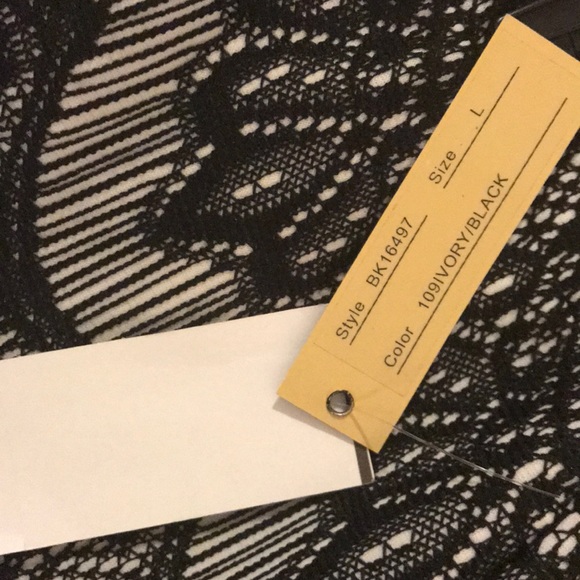 Pretty Skirt - Picture 5 of 5